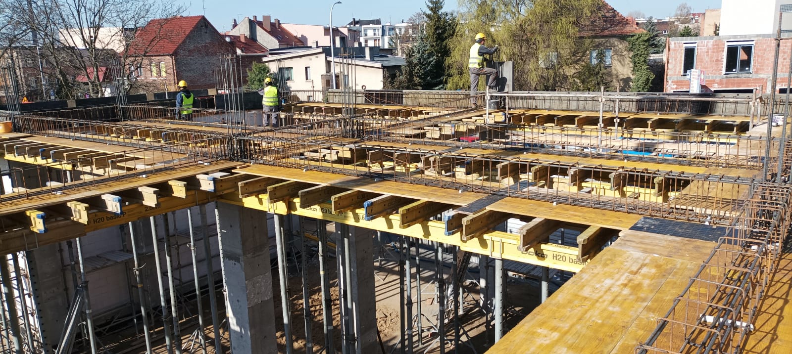 dru-bud-zbrojenia-prefabrykacja-zbrojeń-zalewanie-fundamentów-ostrów-wielkopolski-płyty-fundamentowe (51)